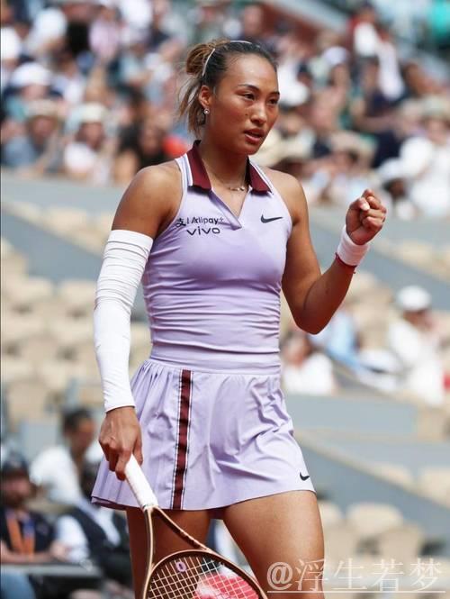 郑钦文升至世界第五 以头号种子出战WTA女王杯