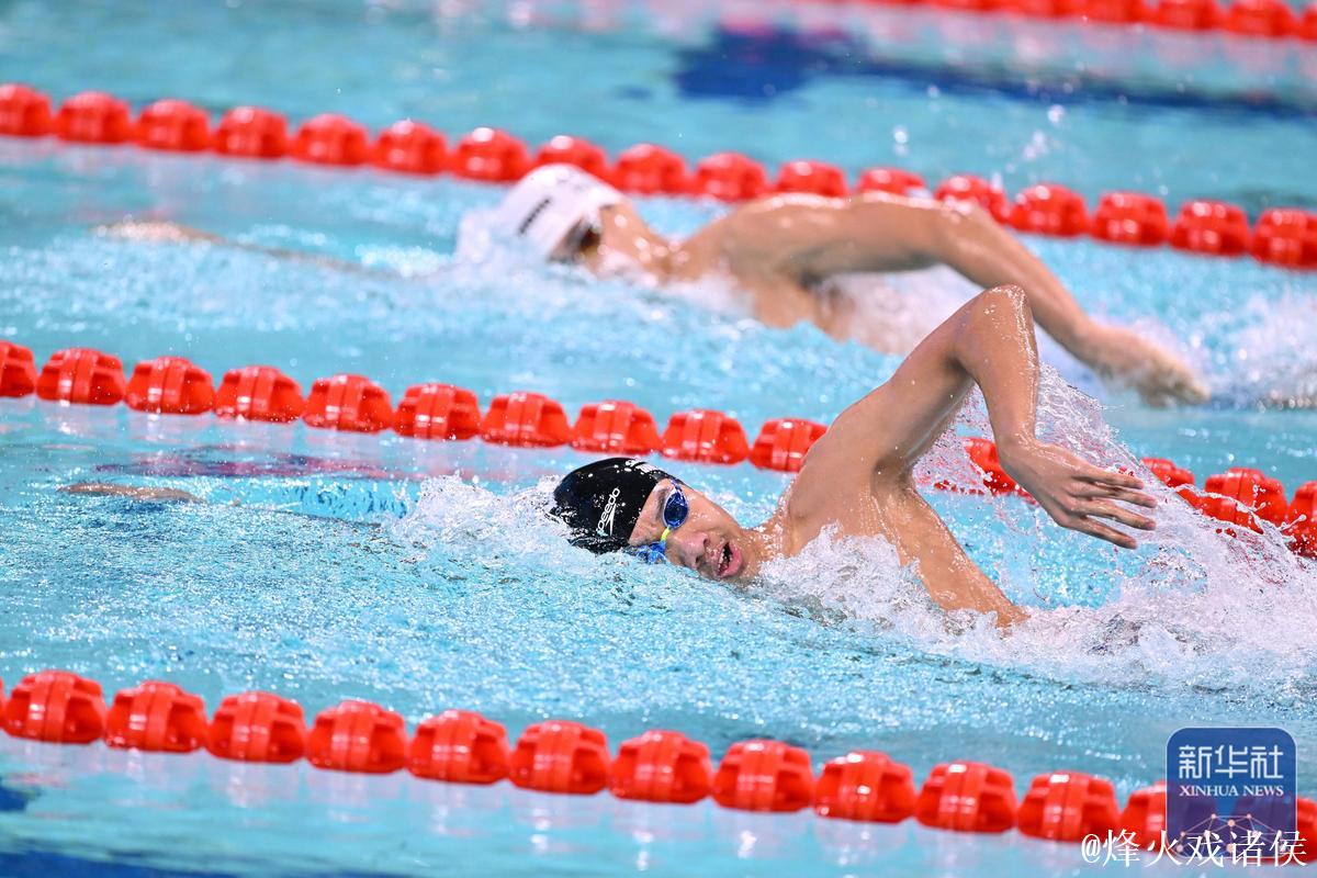 全运会男子1500米自由泳:山东选手张展硕夺冠 全运会男子1500米自由泳:山东选手张展硕夺冠